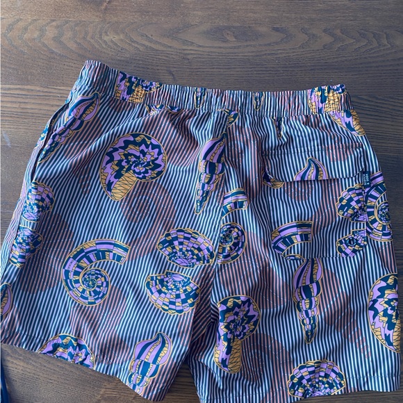 Scotch & Soda Men’s Board Shorts - Like New - Picture 2 of 3